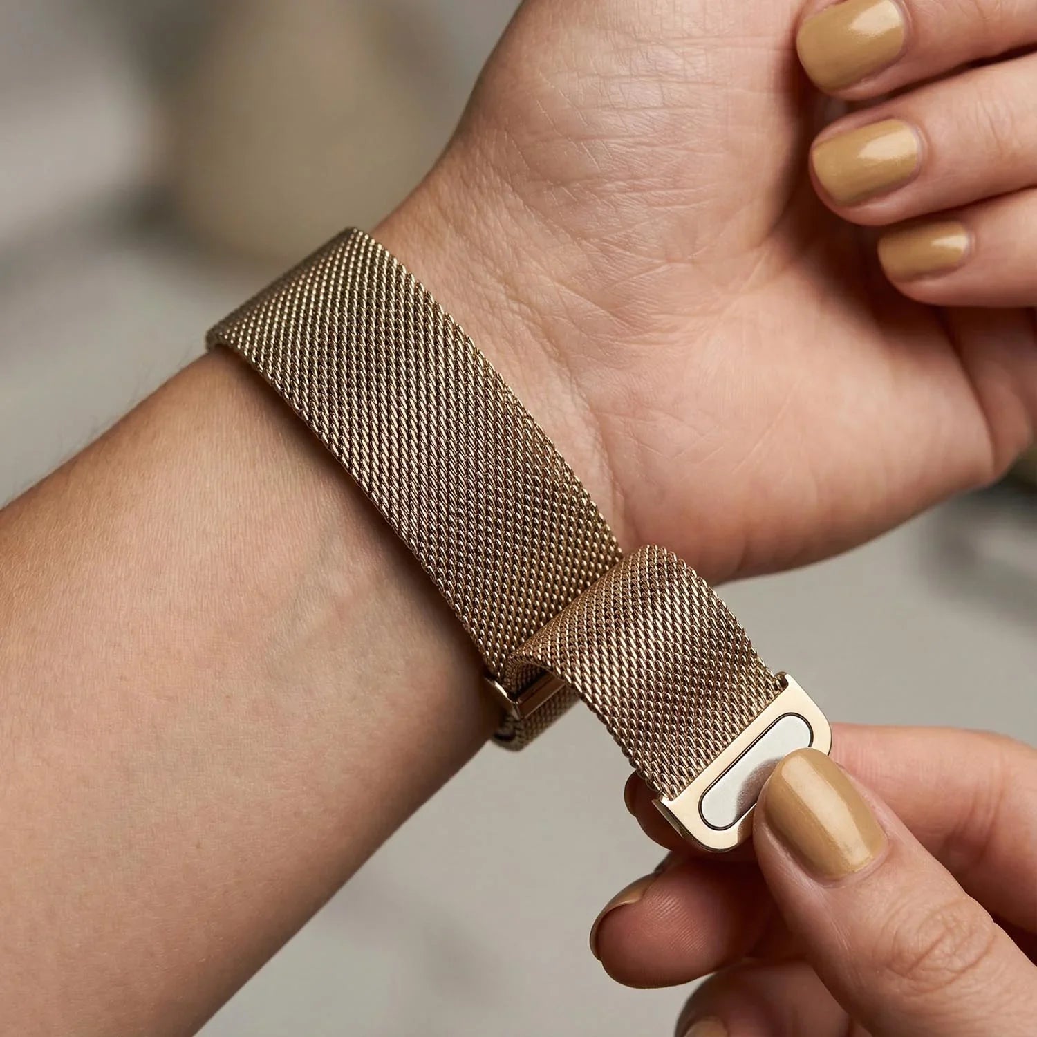 Apple Watch bandje Fiore - milanese - champagne