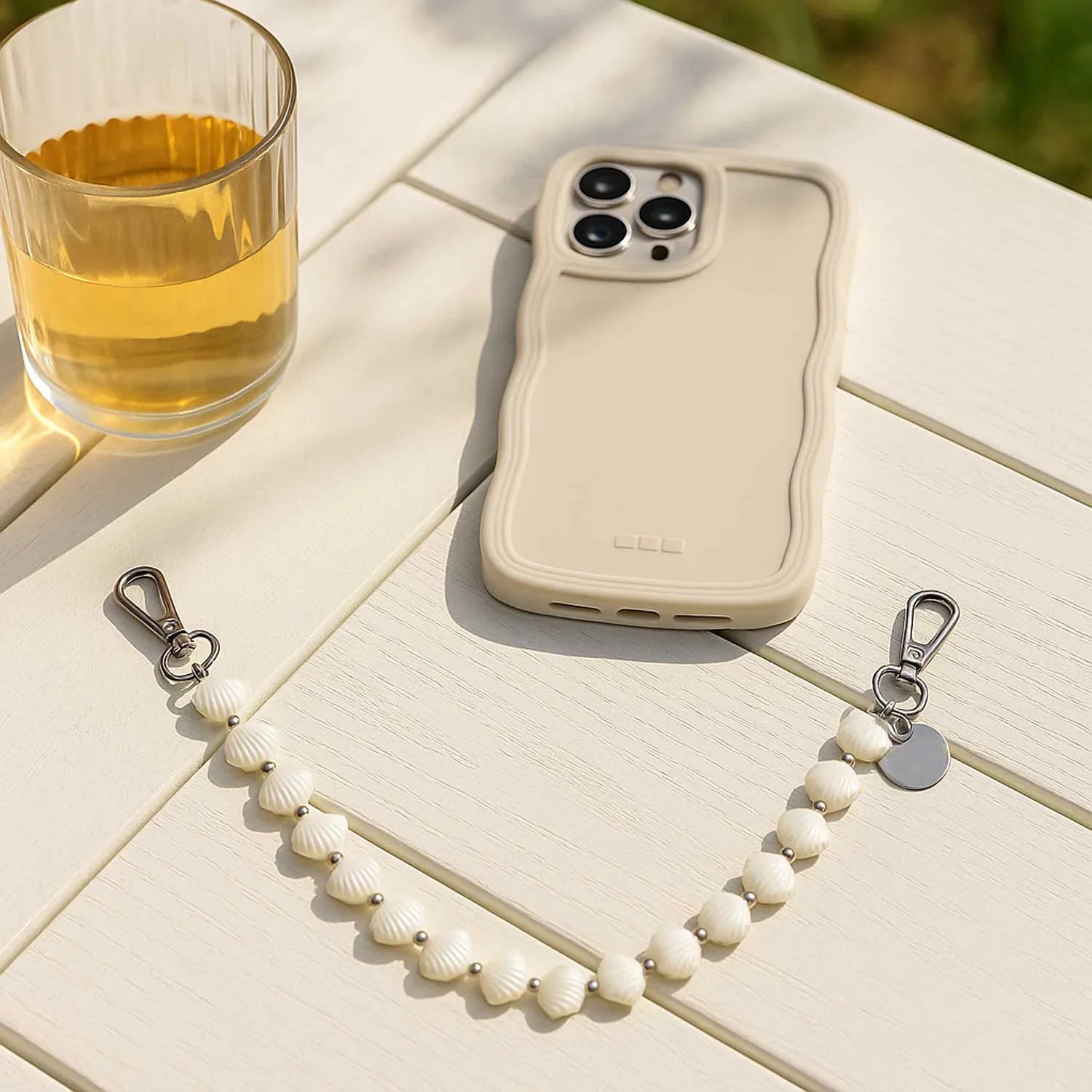 Telefoonkoord Shell - wit - zilver