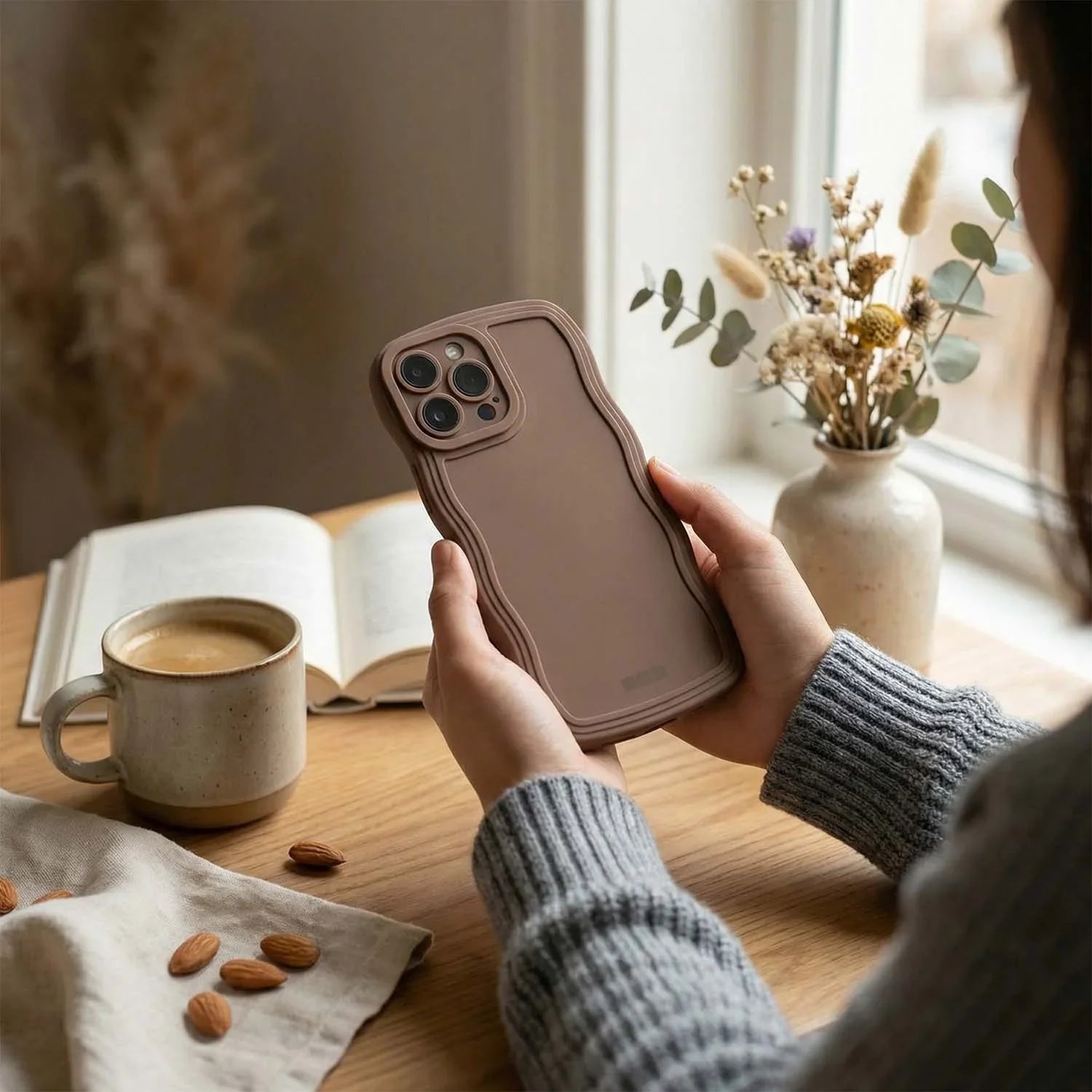 Coque iPhone Curve - marron